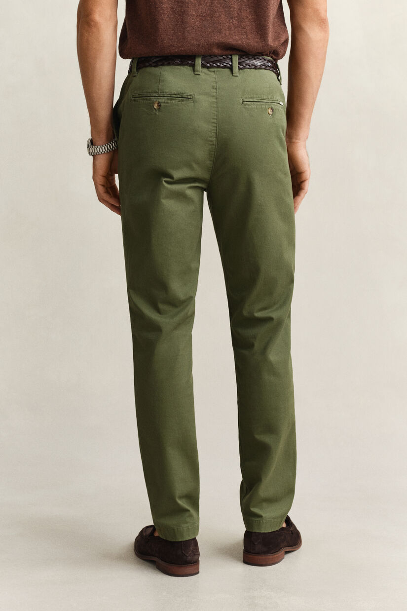 Pantalon chino classique coupe slim