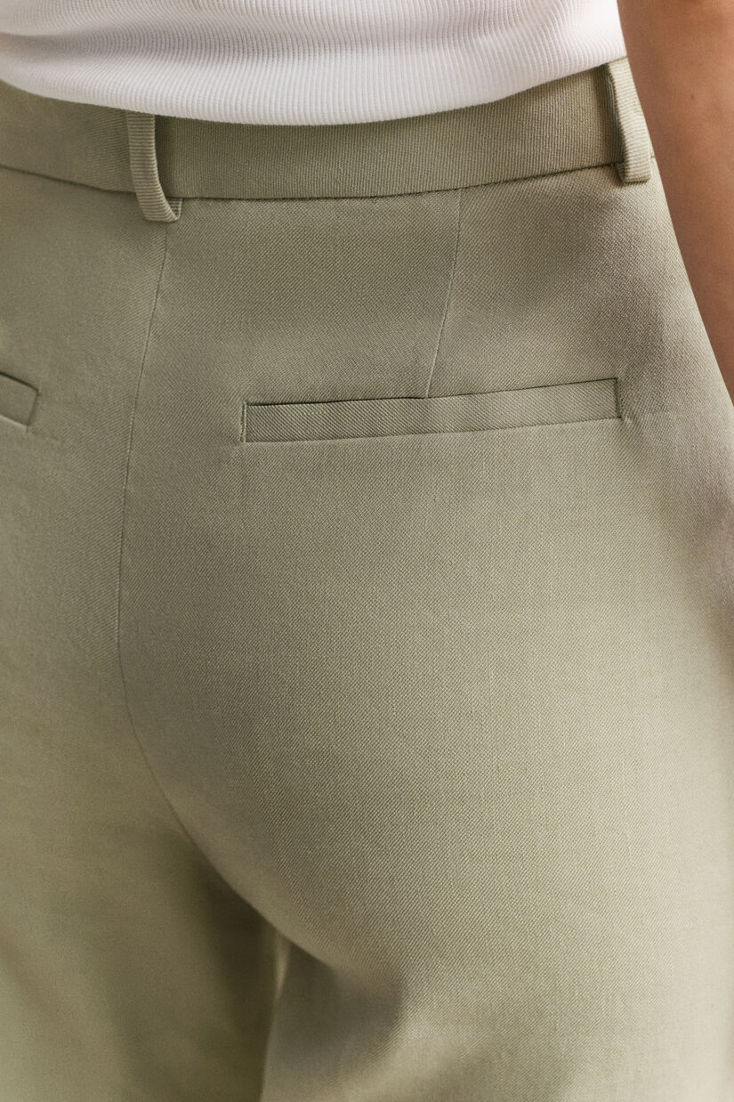 Pantalon habill&eacute; en lin stretch