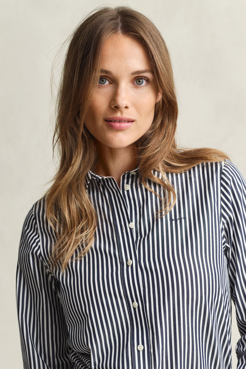 Chemise classique coupe regular en popeline &agrave; rayures