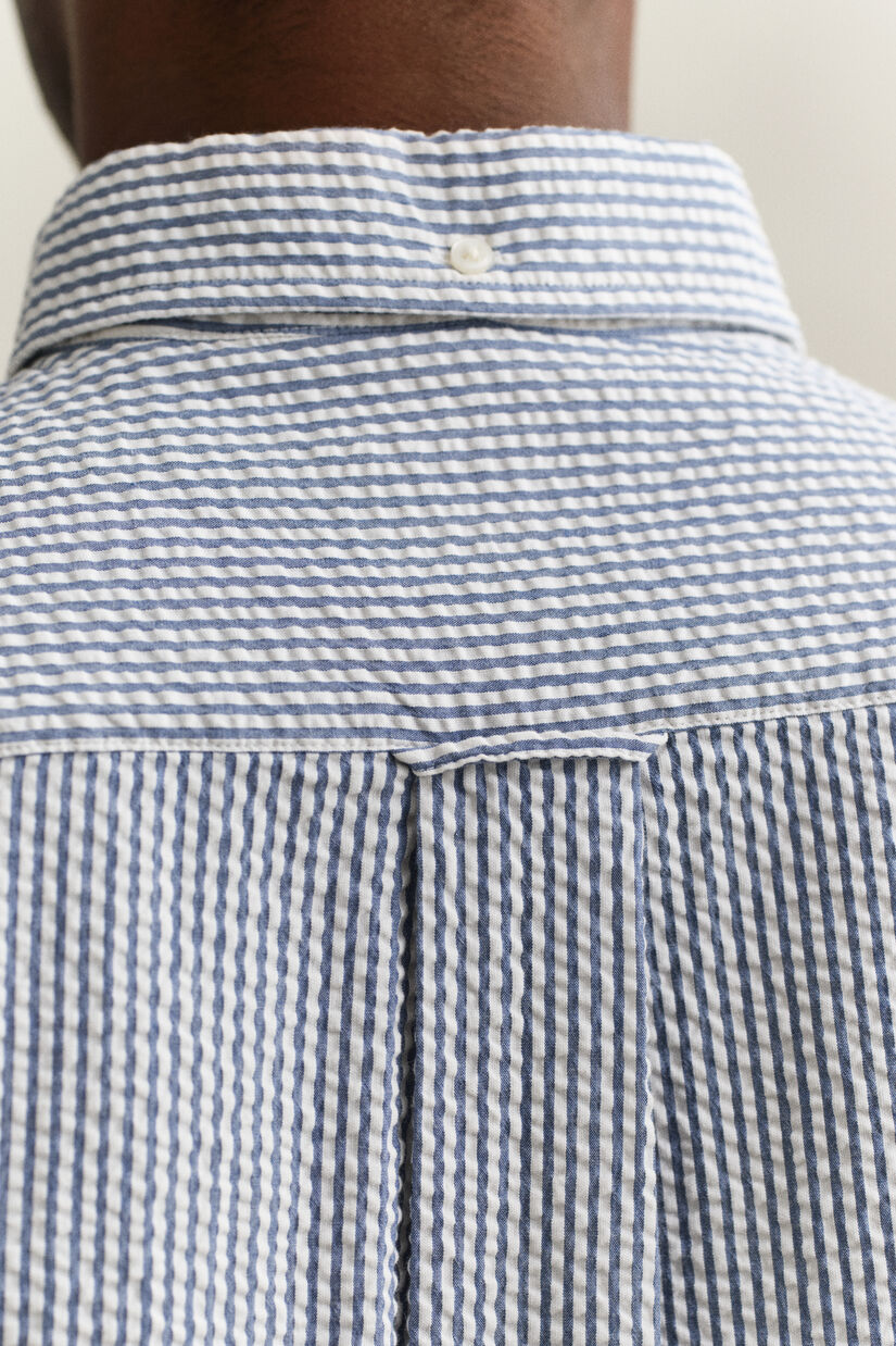 Chemise coupe regular &agrave; rayures en Seersucker