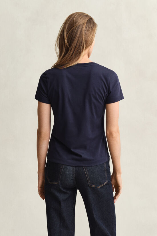 T-shirt col V avec &eacute;cusson