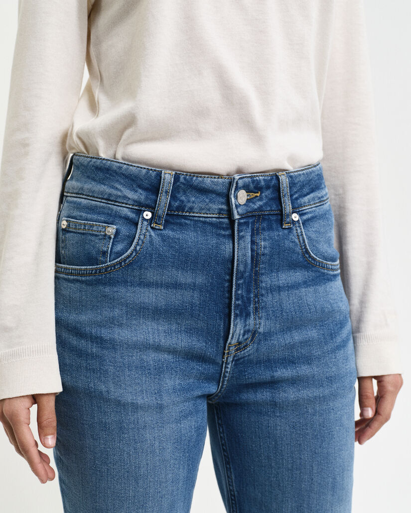 Jean slim fit &eacute;vas&eacute;