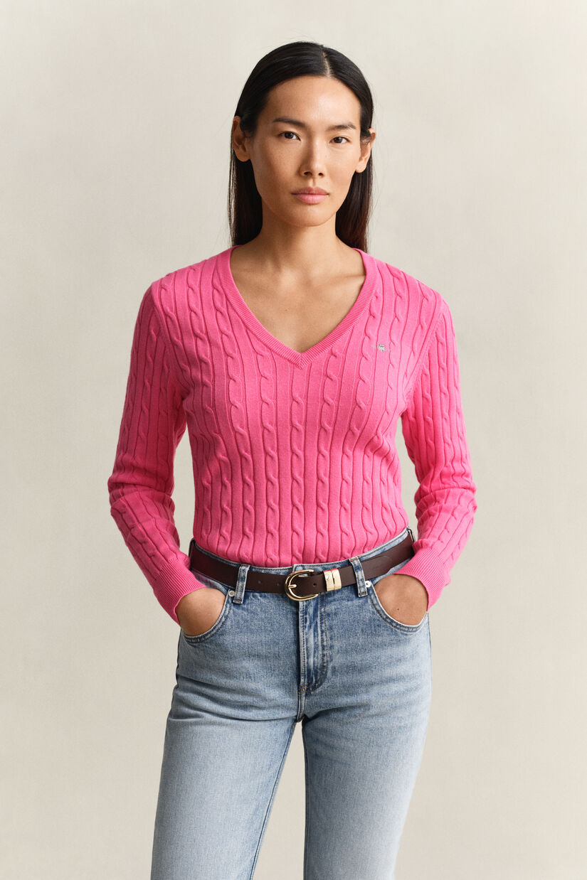 Pull col V en maille de coton stretch &agrave; torsades