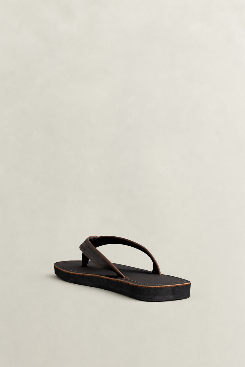 Sandales en cuir Brodale