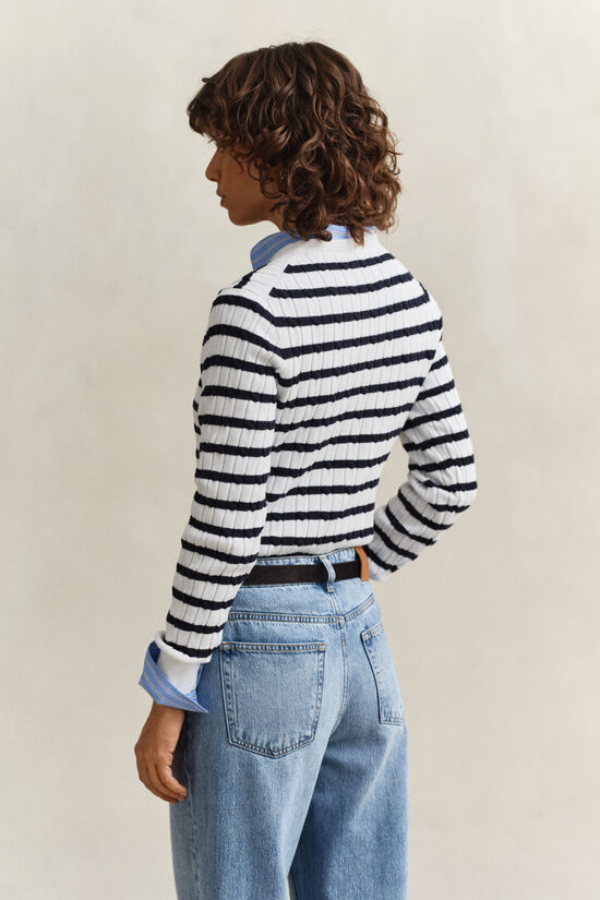 Pull col rond en maille torsad&eacute;e &agrave; rayures