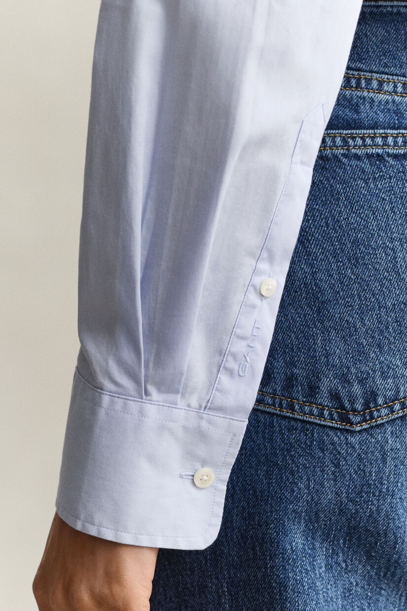 Chemise coupe d&eacute;contract&eacute;e en popeline classique