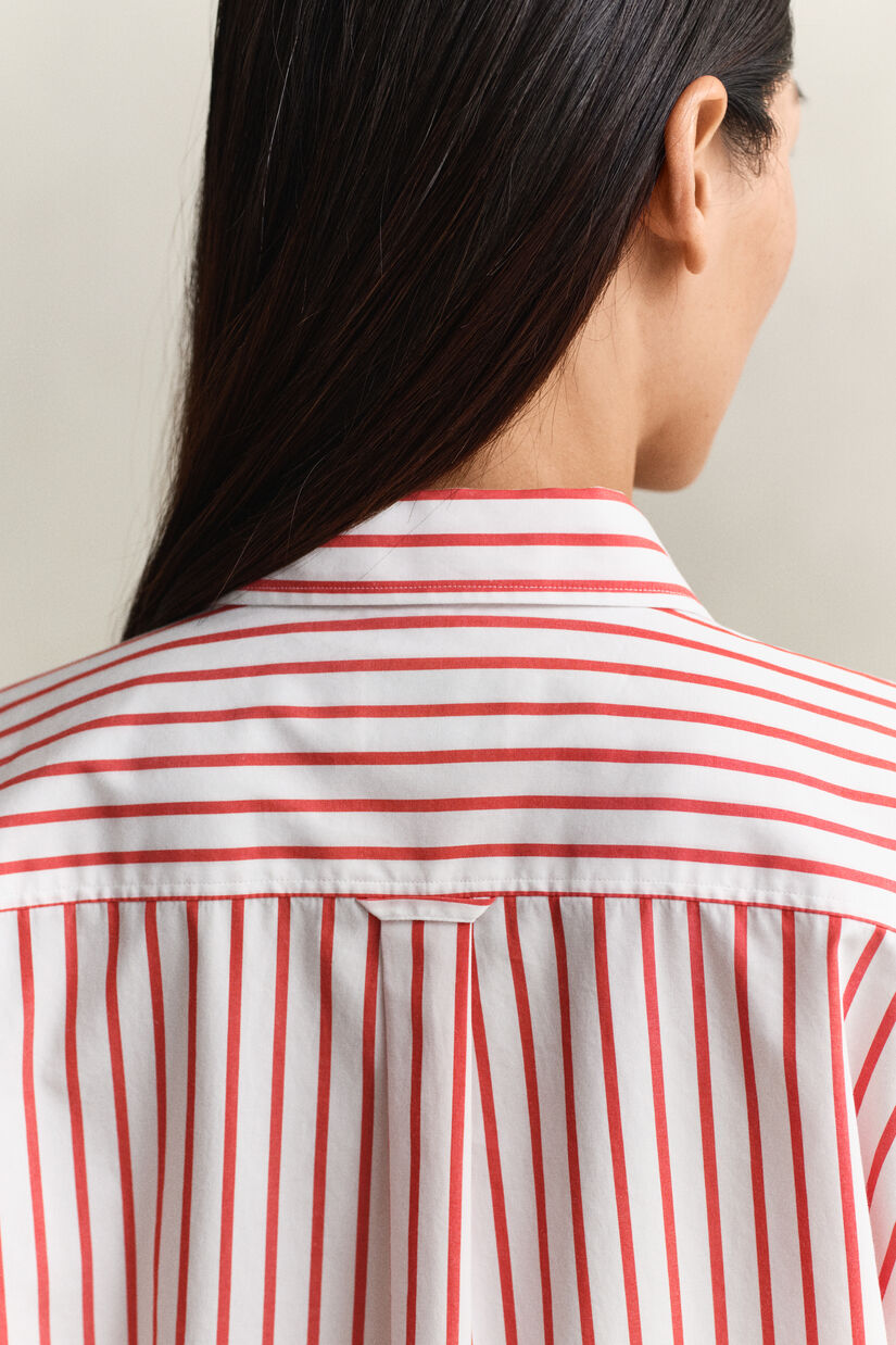 Chemise classique coupe d&eacute;contract&eacute;e en popeline &agrave; rayures