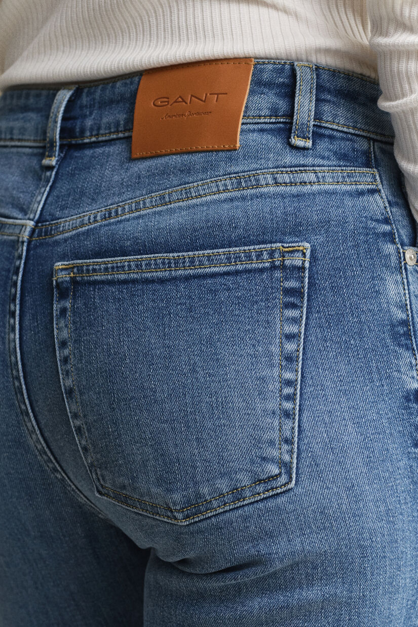 Jean stretch coupe slim &eacute;vas&eacute;