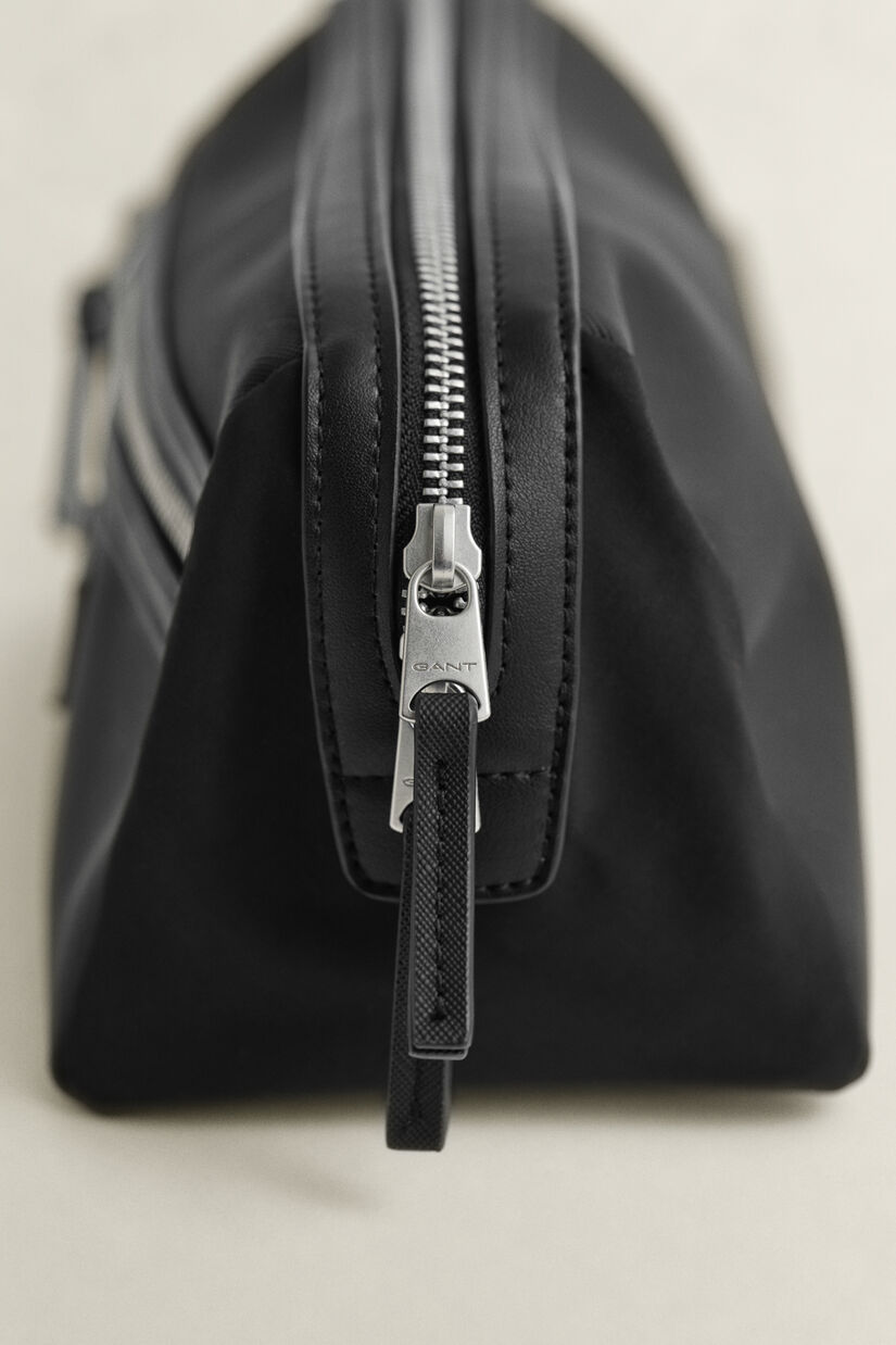 Trousse de toilette