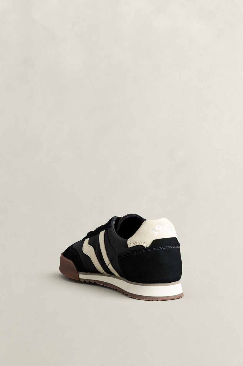 Baskets en daim Baylle