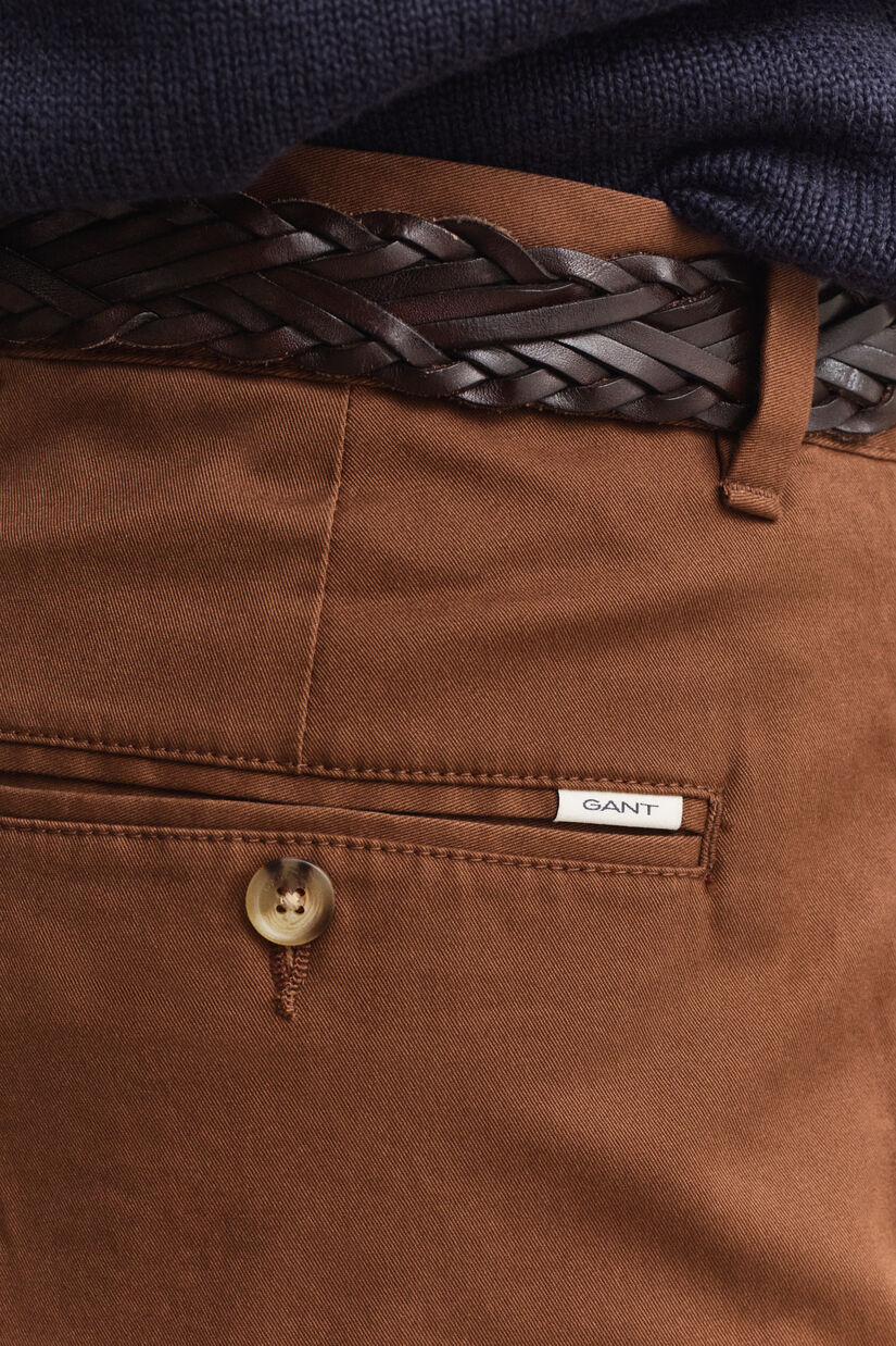 Pantalon chino classique coupe slim