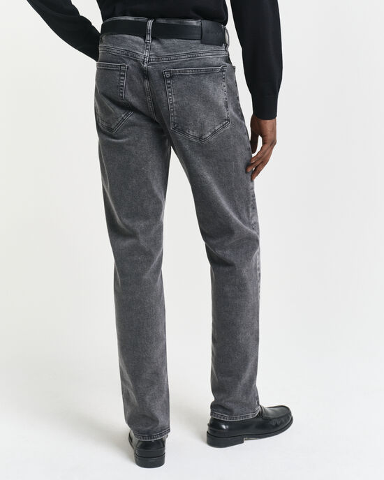 Jean regular fit noir d&eacute;lav&eacute;