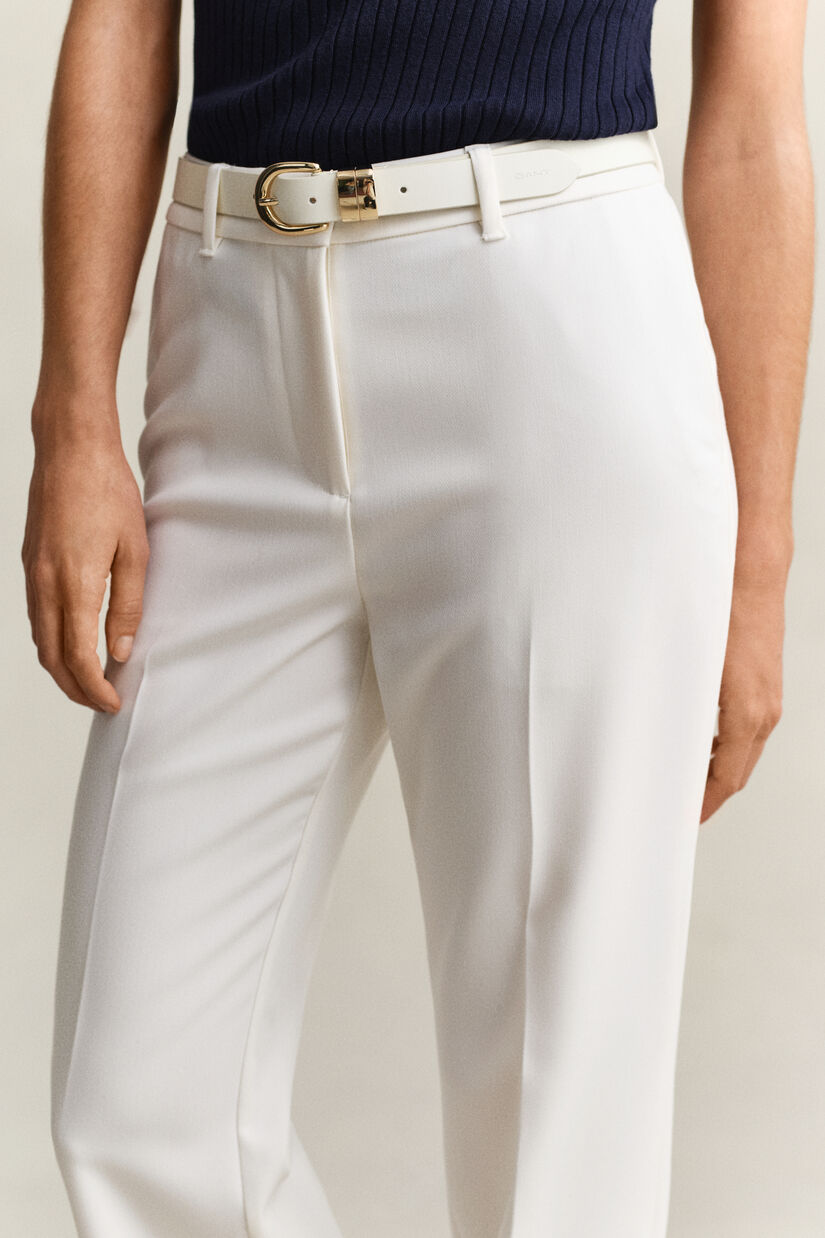Pantalon coupe slim &eacute;vas&eacute;