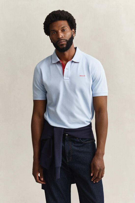 Polo en coton piqu&eacute; contrastant