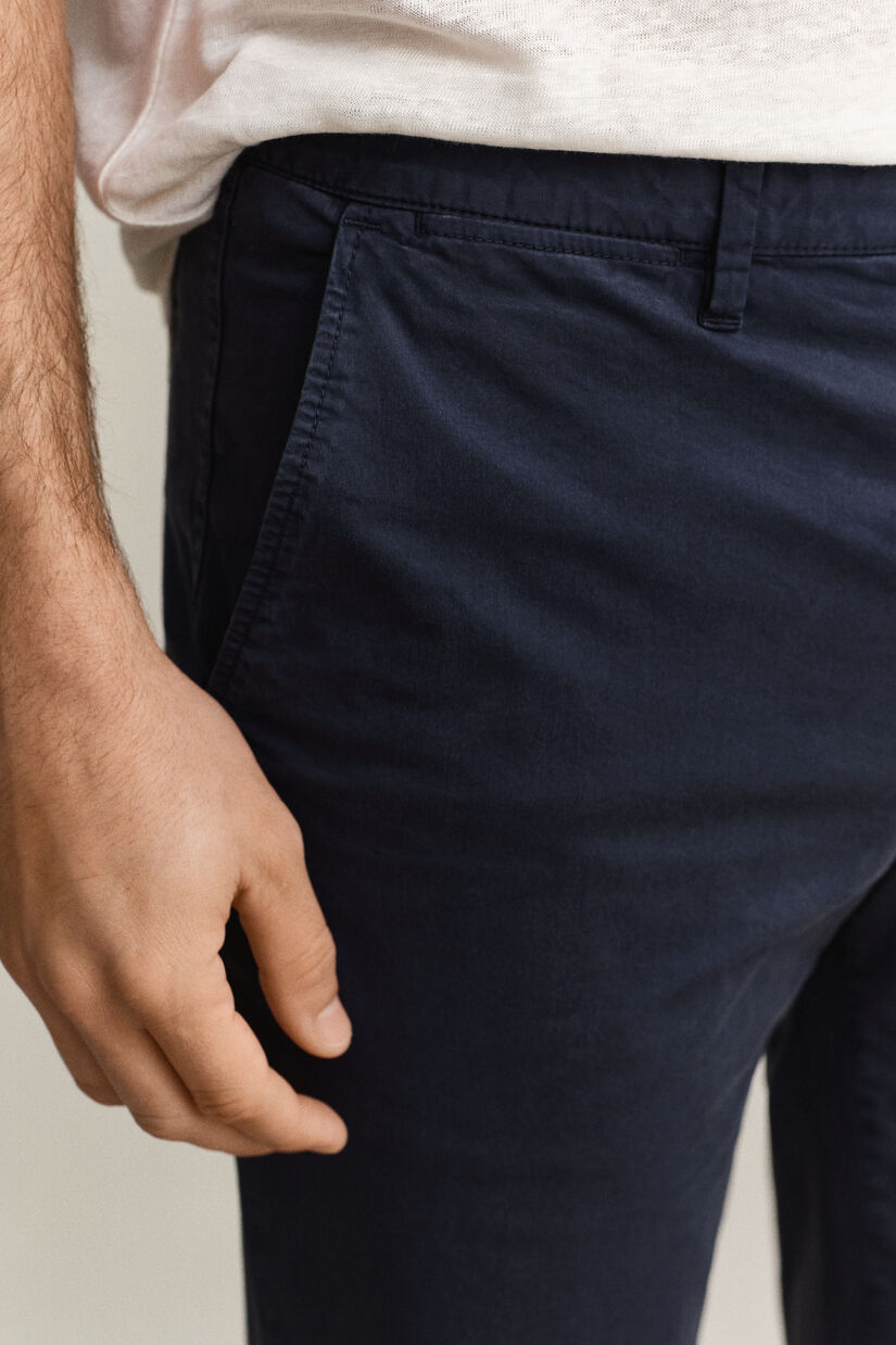 Pantalon chino effet d&eacute;lav&eacute;