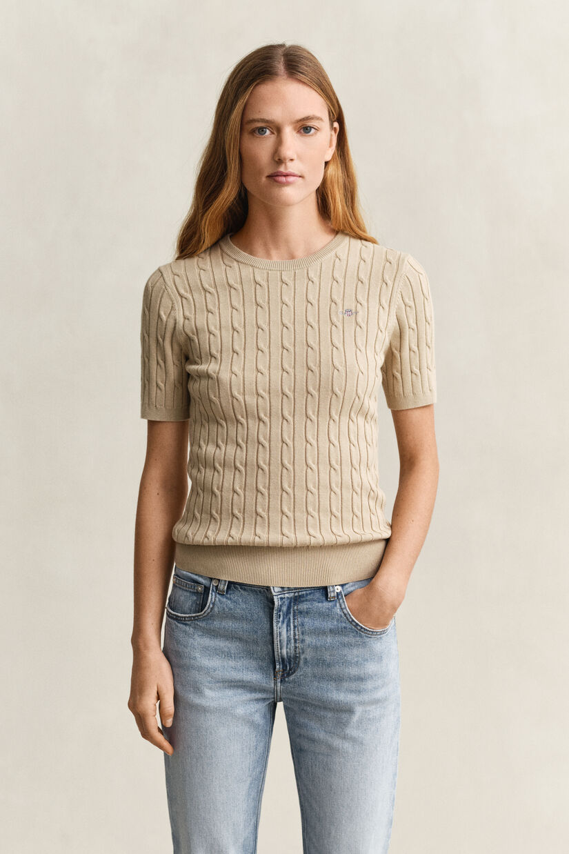 Pull &agrave; manches courtes en maille de coton stretch &agrave; torsades