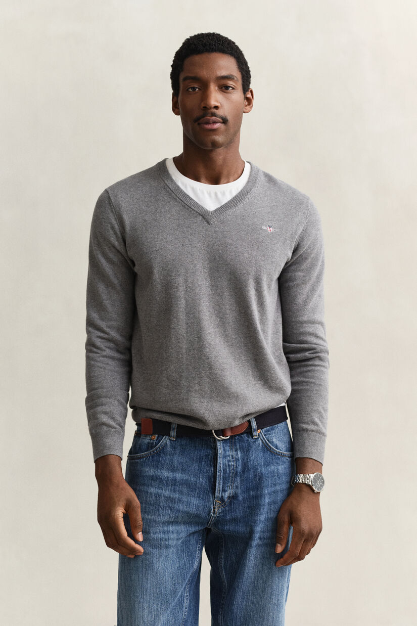 Pull col V en coton classique