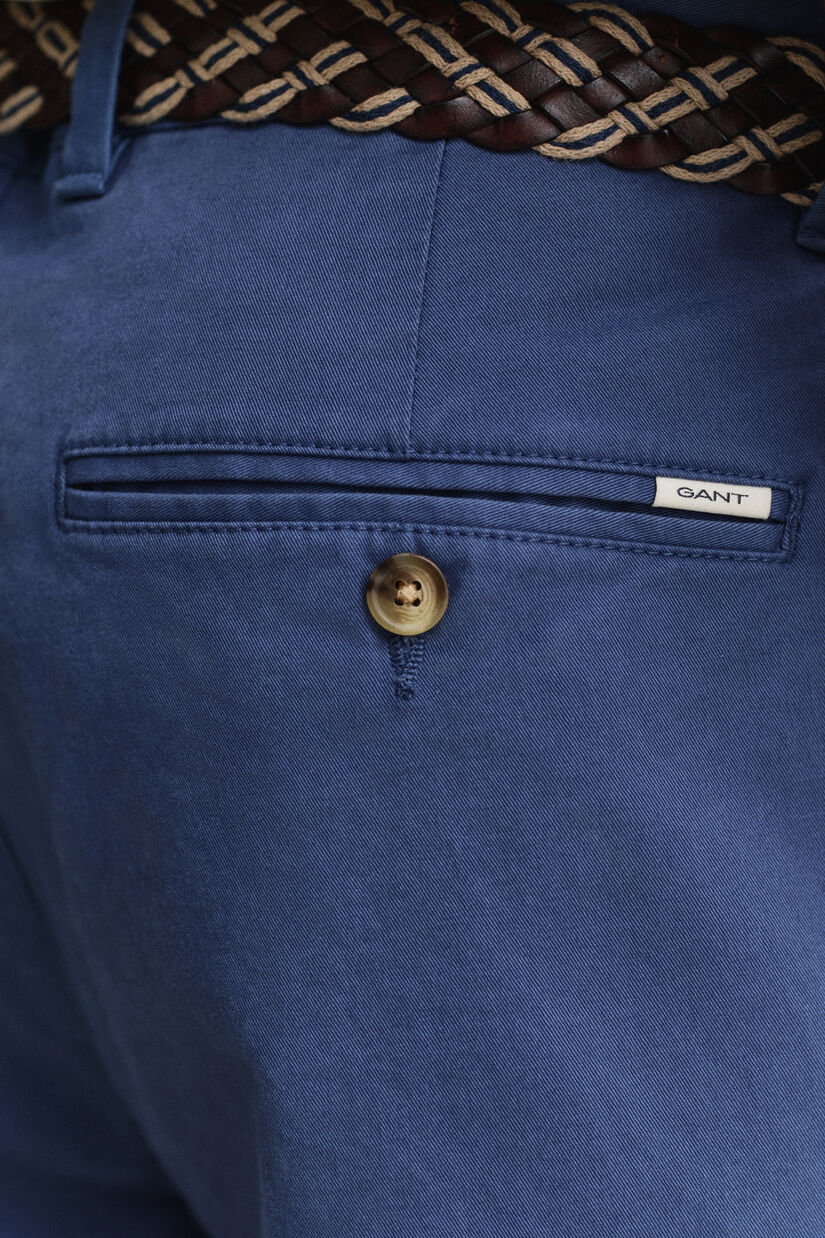 Pantalon chino classique coupe slim