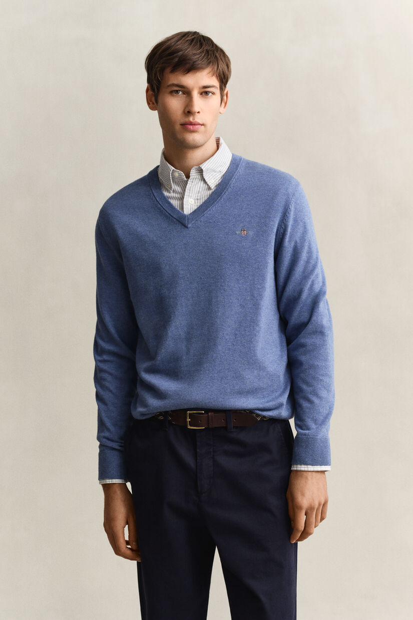Pull col V en coton classique