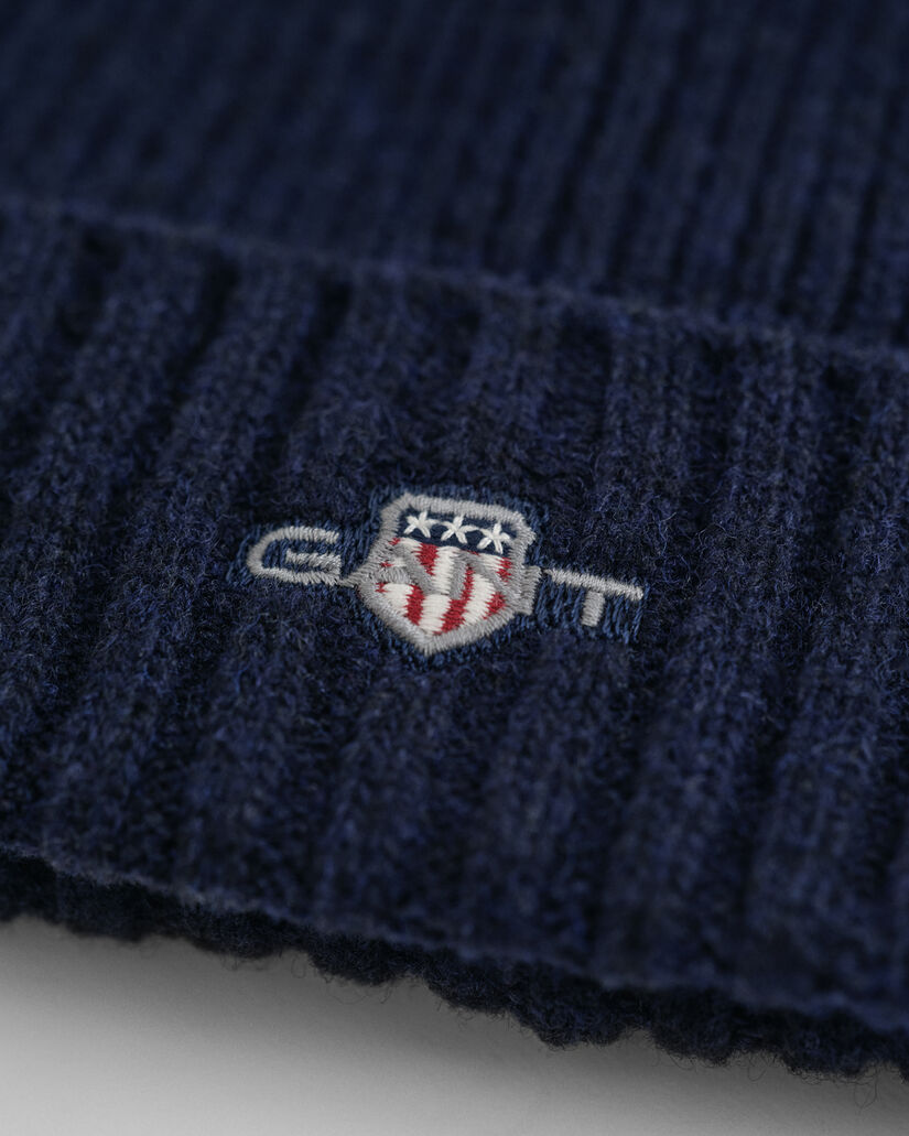 Bonnet en laine avec &eacute;cusson
