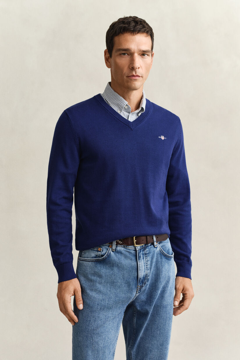 Pull col V en coton classique