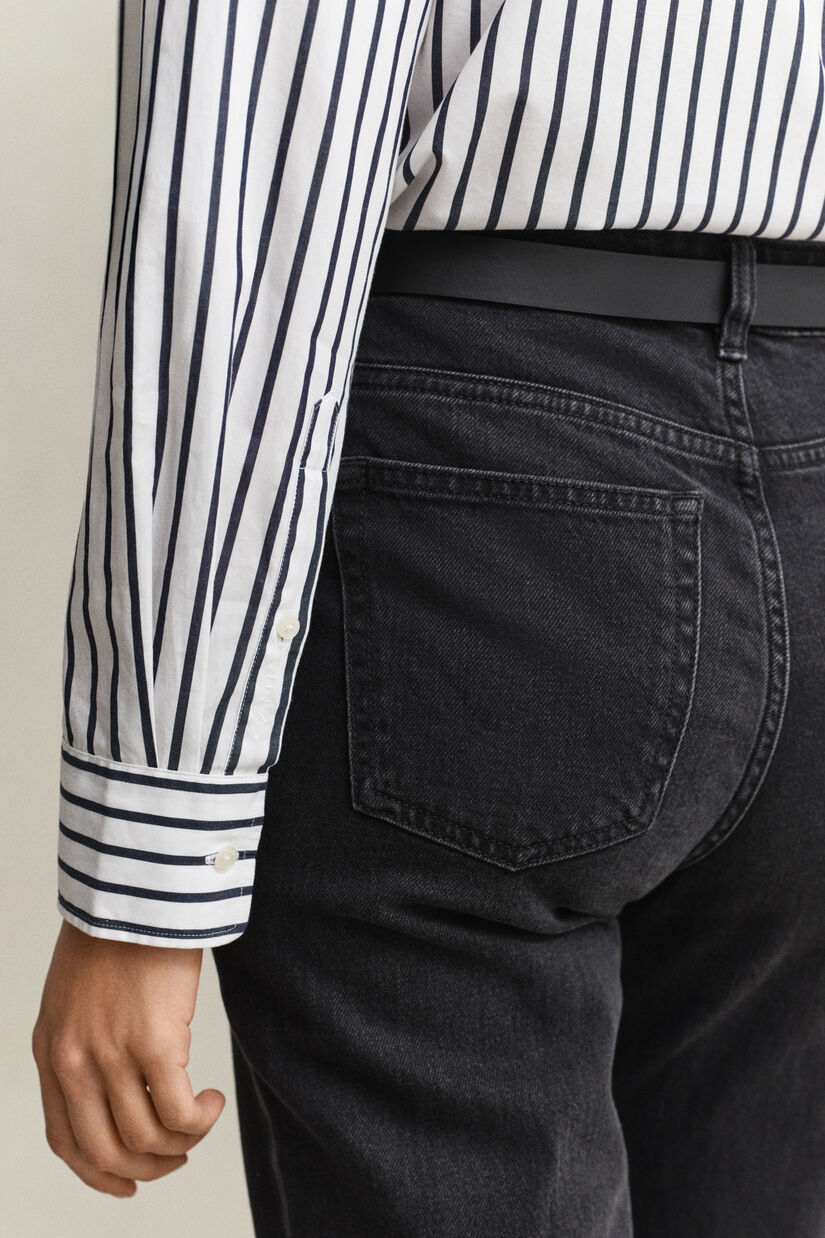 Chemise classique coupe d&eacute;contract&eacute;e en popeline &agrave; rayures