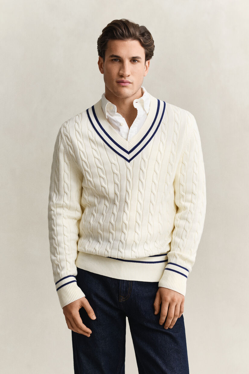 Pull col V en maille de coton torsad&eacute;e