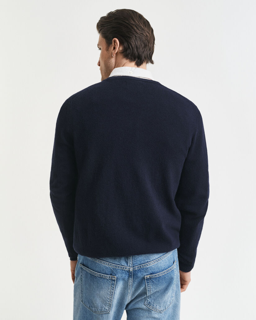 Pull col V en laine d'agneau ultrafine