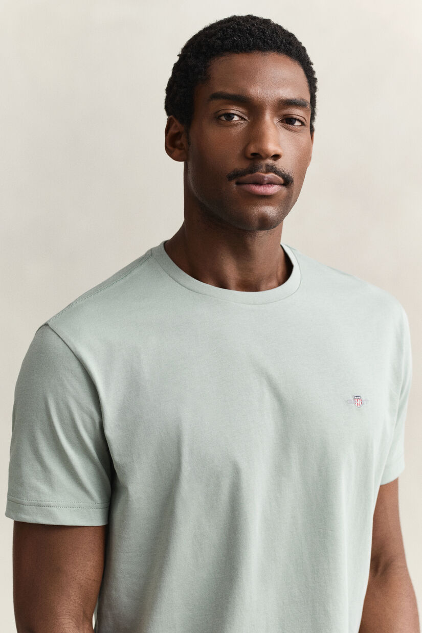 T-shirt coupe regular avec &eacute;cusson