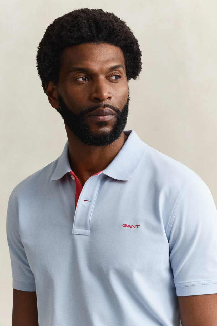 Polo en coton piqu&eacute; contrastant