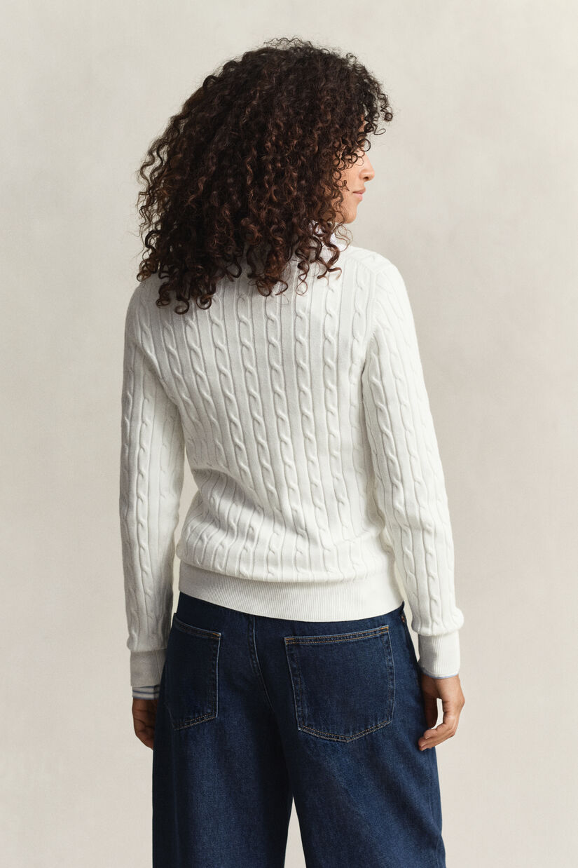 Pull col V en maille de coton stretch &agrave; torsades