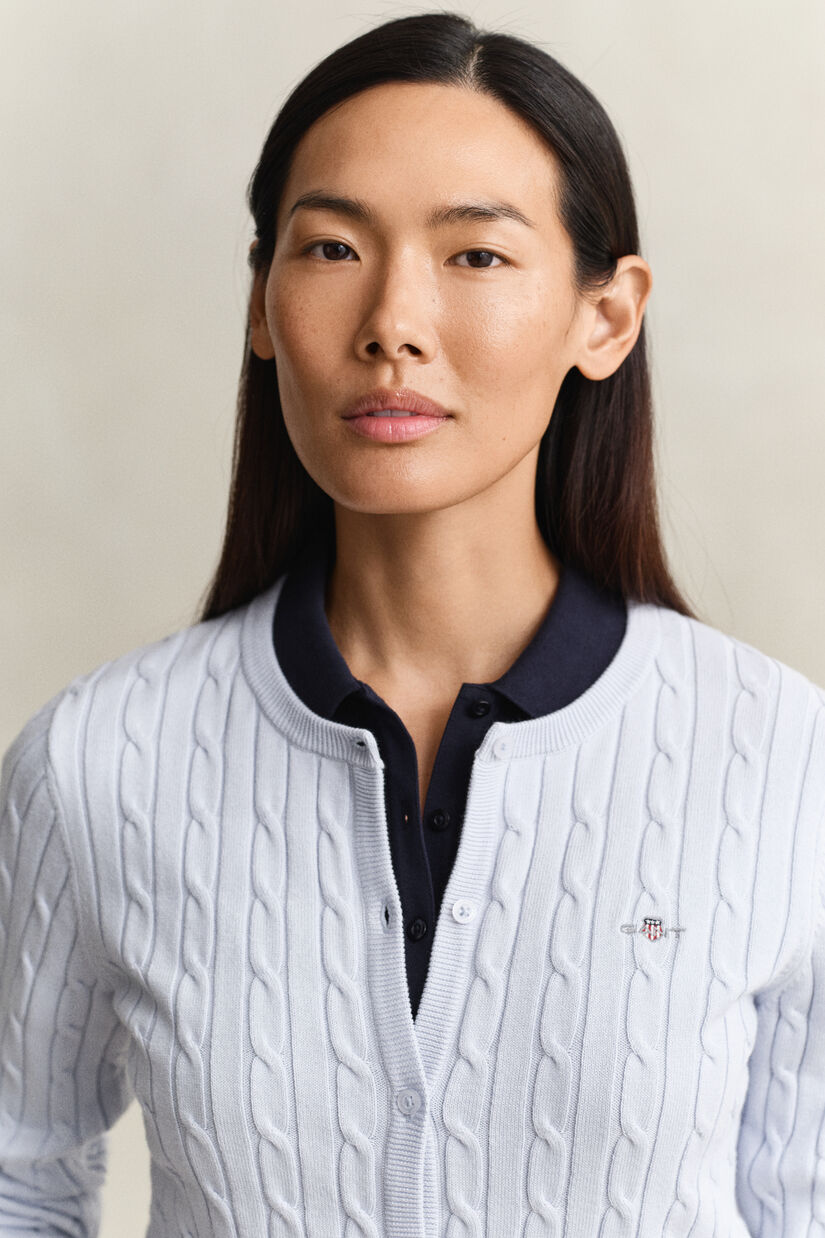 Cardigan en maille de coton stretch &agrave; torsades