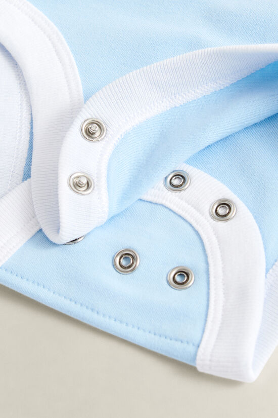 Ensemble barboteuse et bonnet pour b&eacute;b&eacute;