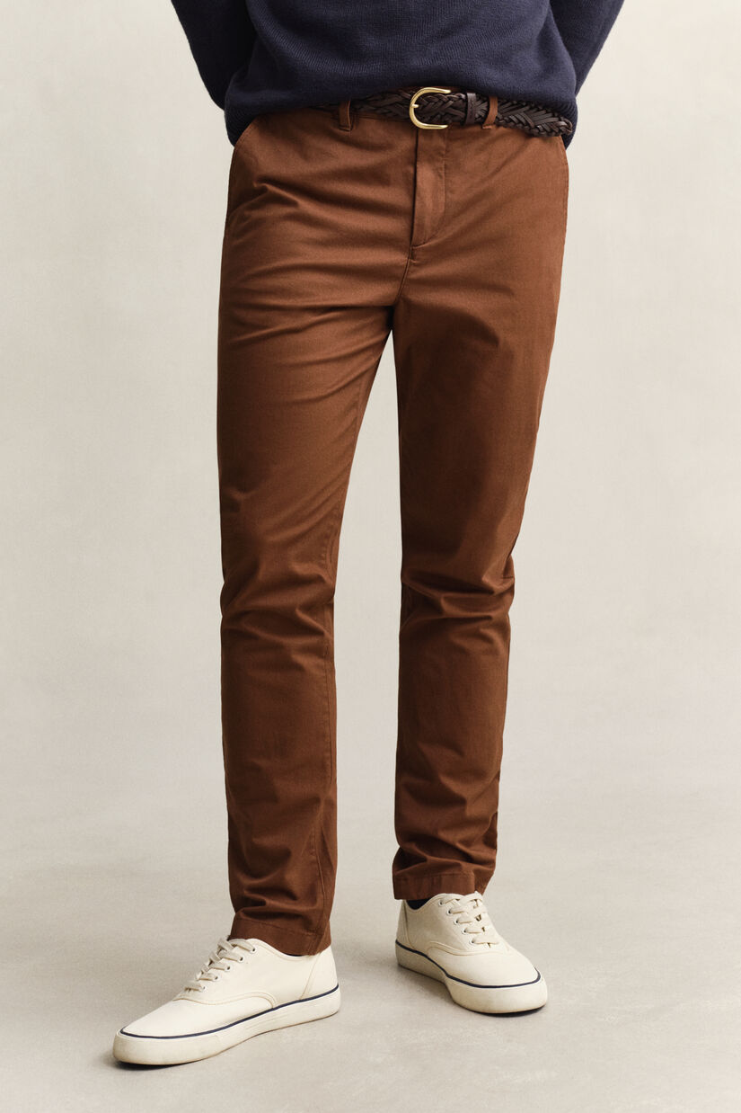 Pantalon chino classique coupe slim