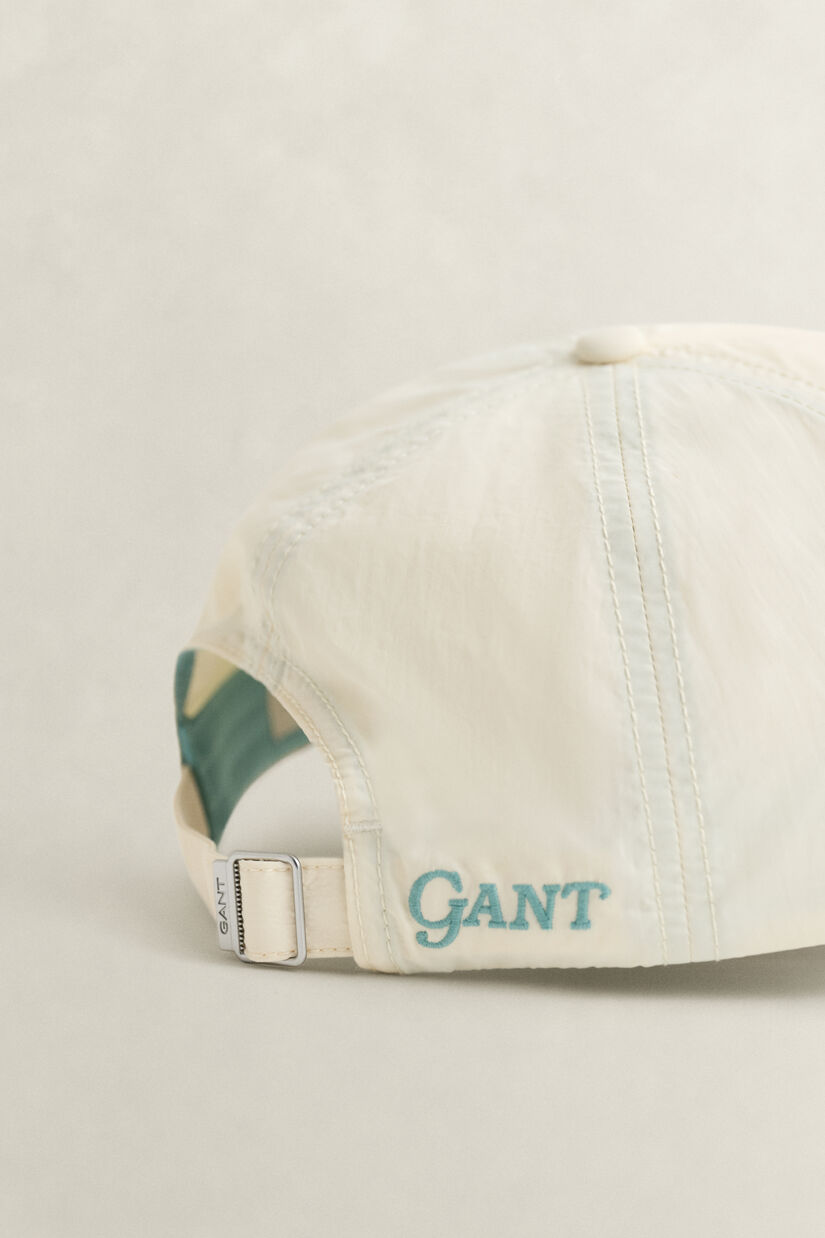 Casquette graphique effet froiss&eacute;