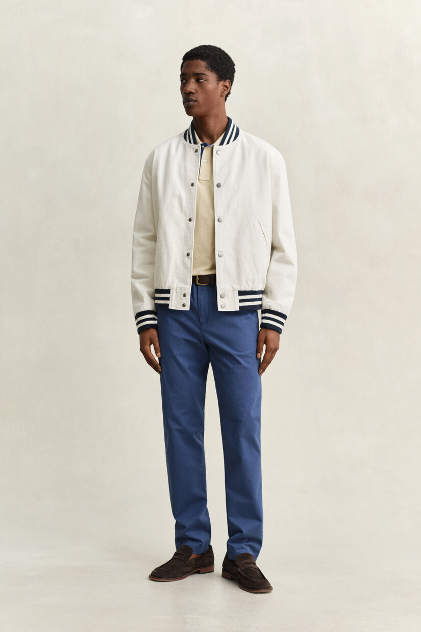 Pantalon chino classique coupe slim